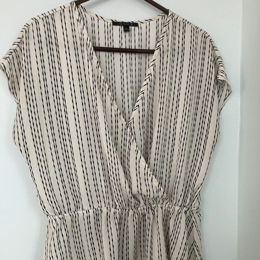Vintage - Nouvida V-Neck Blouse Women's White/Black Top Striped - L